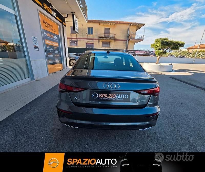 Usata Audi A3 S-Line 150 CV (110 kW) 2022 Grigio Berlina