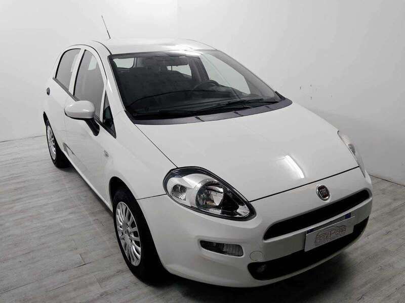 Usata Fiat Punto Street 69 CV (50 kW) 2017 Bianco Utilitaria