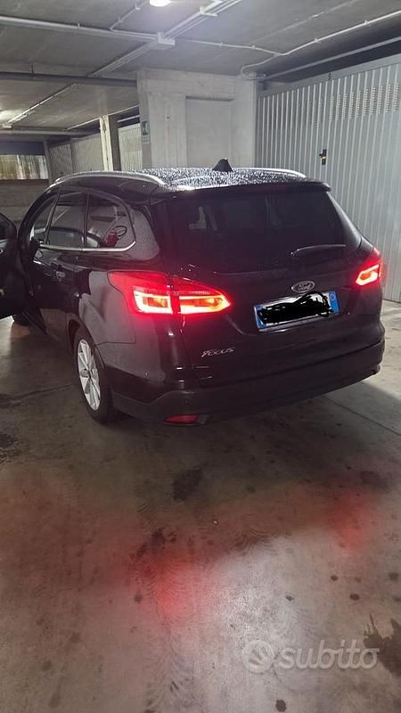Usata Ford Focus Titanium 120 CV (88 kW) 2017 Nero Station wagon