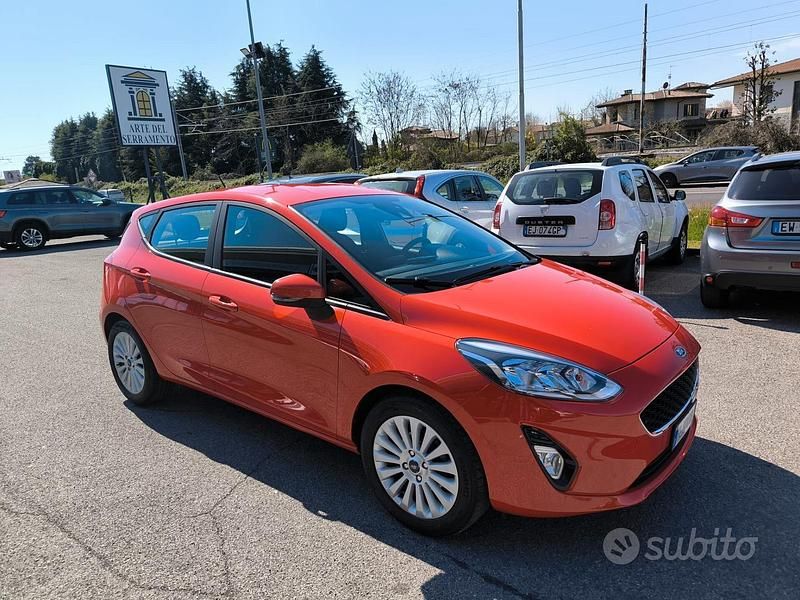 Usata Ford Fiesta 70 CV (51 kW) 2018 Rosso Utilitaria