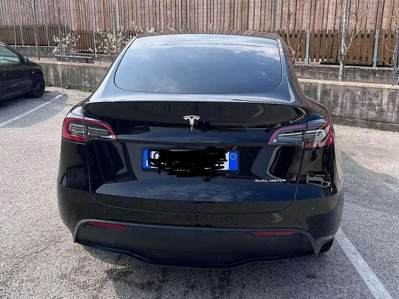 Usata Tesla Model Y 152 kW (208 CV) 2022 Nero SUV