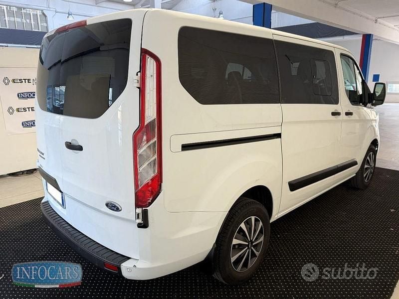 Usata Ford Tourneo Trend 131 CV (96 kW) 2020 Bianco Monovolume