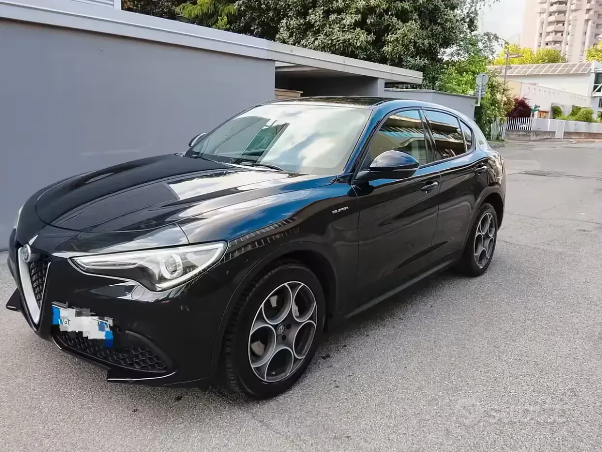 Brugt Alfa Romeo Stelvio 190 HK (139 kW) 2021 Sort SUV