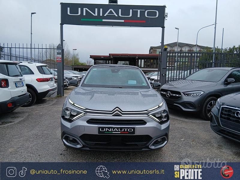 Usata Citroën C4 130 CV (95 kW) 2024 Grigio SUV