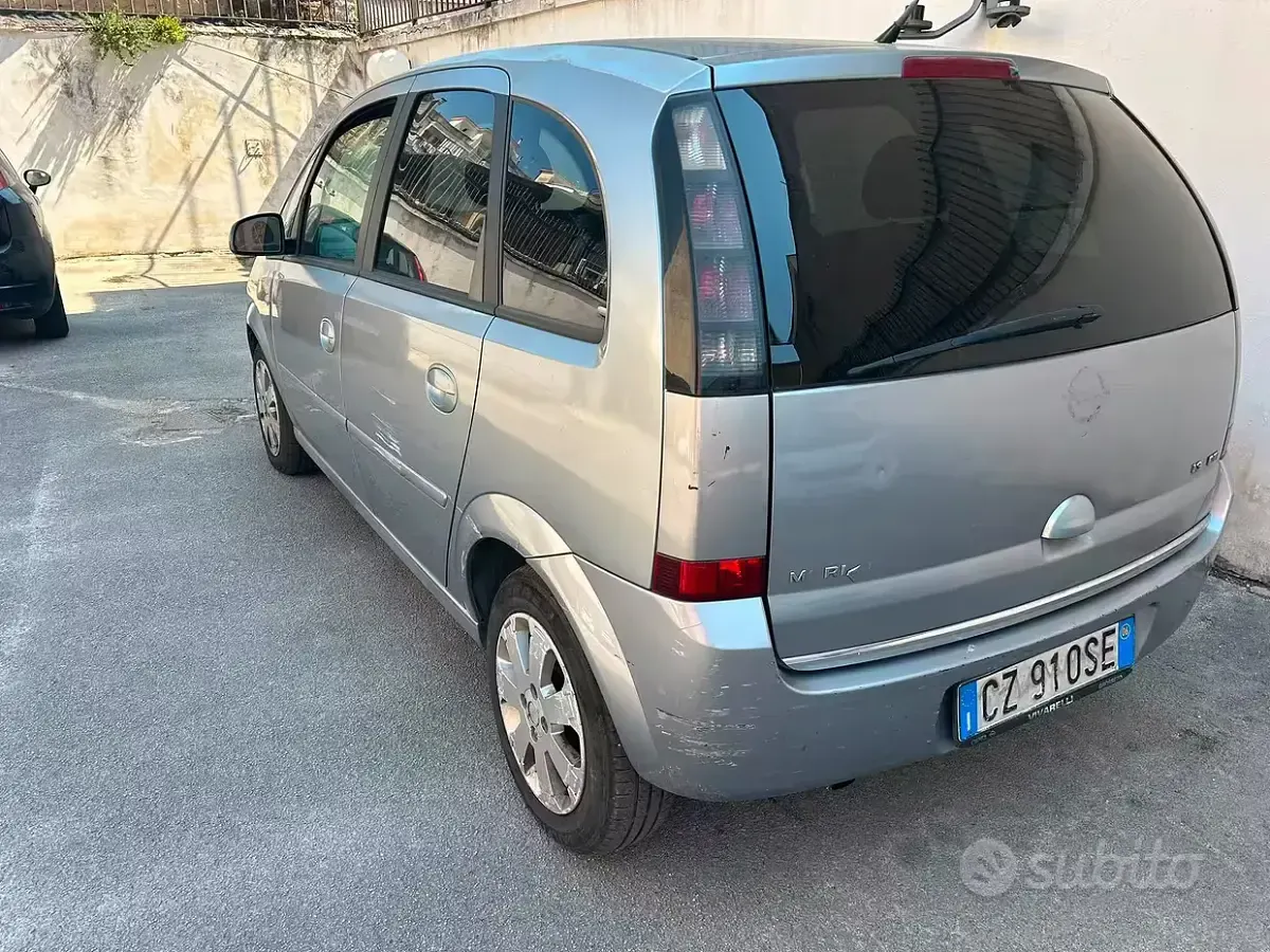 Usata Opel Meriva 75 CV (55 kW) 2006 Monovolume