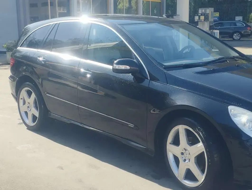 Usata Mercedes R320 224 CV (164 kW) 2007 Nero Station wagon