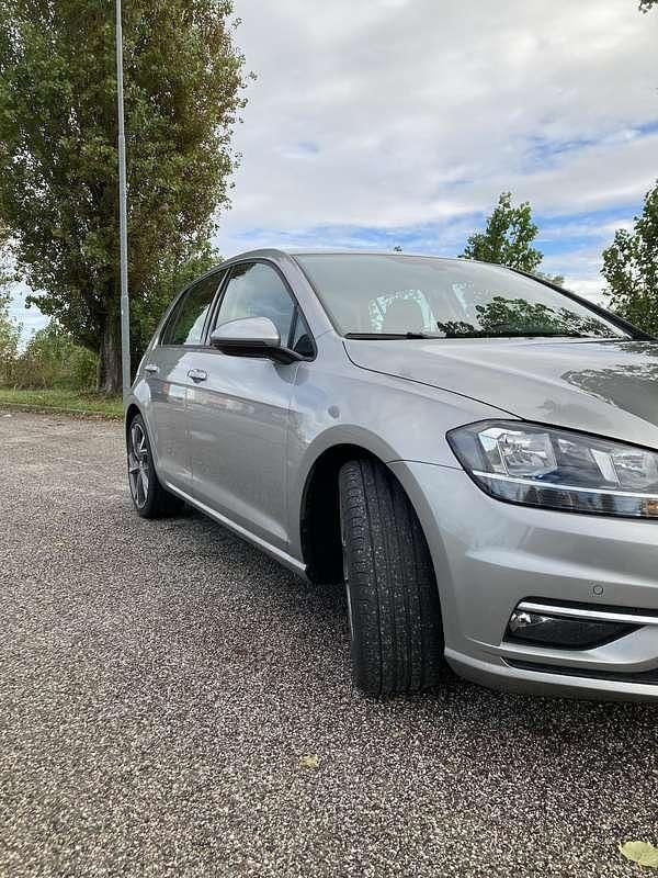 Usata VW Golf VII Highline 116 CV (85 kW) 2018 Berlina
