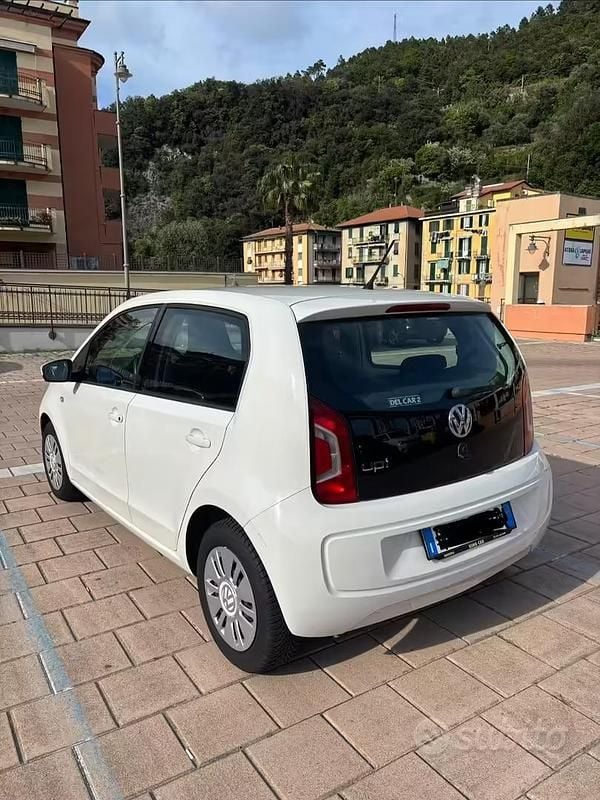 Usata VW up! 75 CV (55 kW) 2015 Bianco Utilitaria