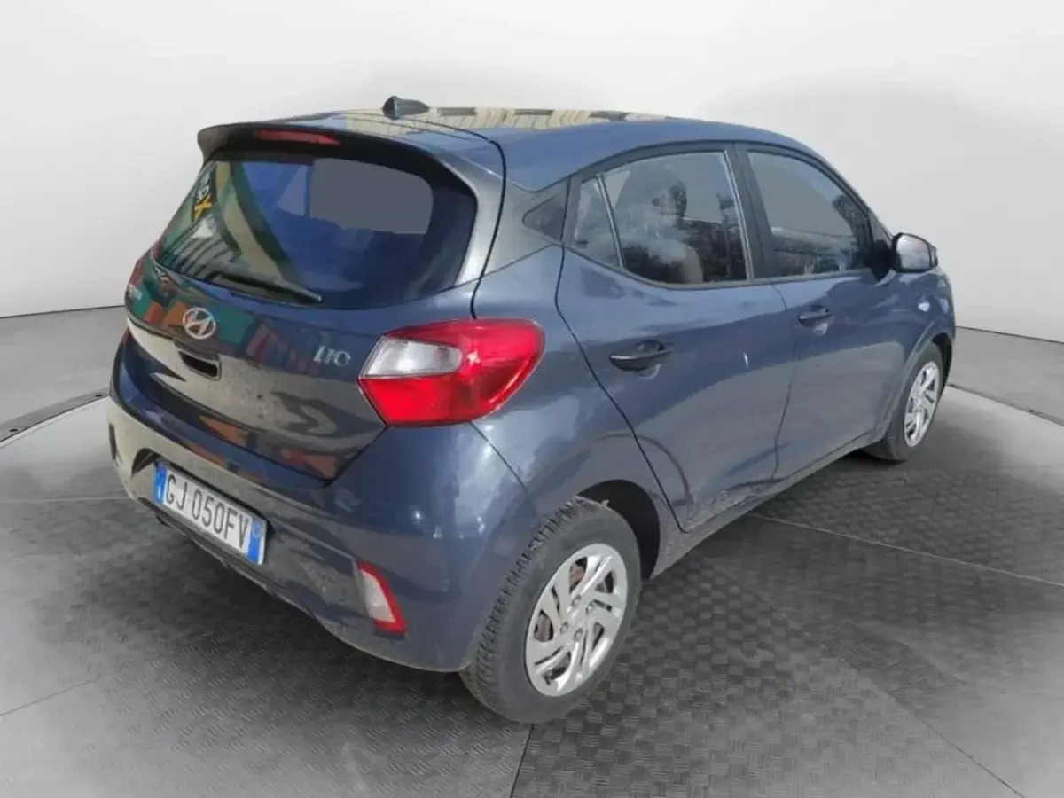 Usata Hyundai i10 Advanced Plus 67 CV (49 kW) 2022 Grigio Utilitaria