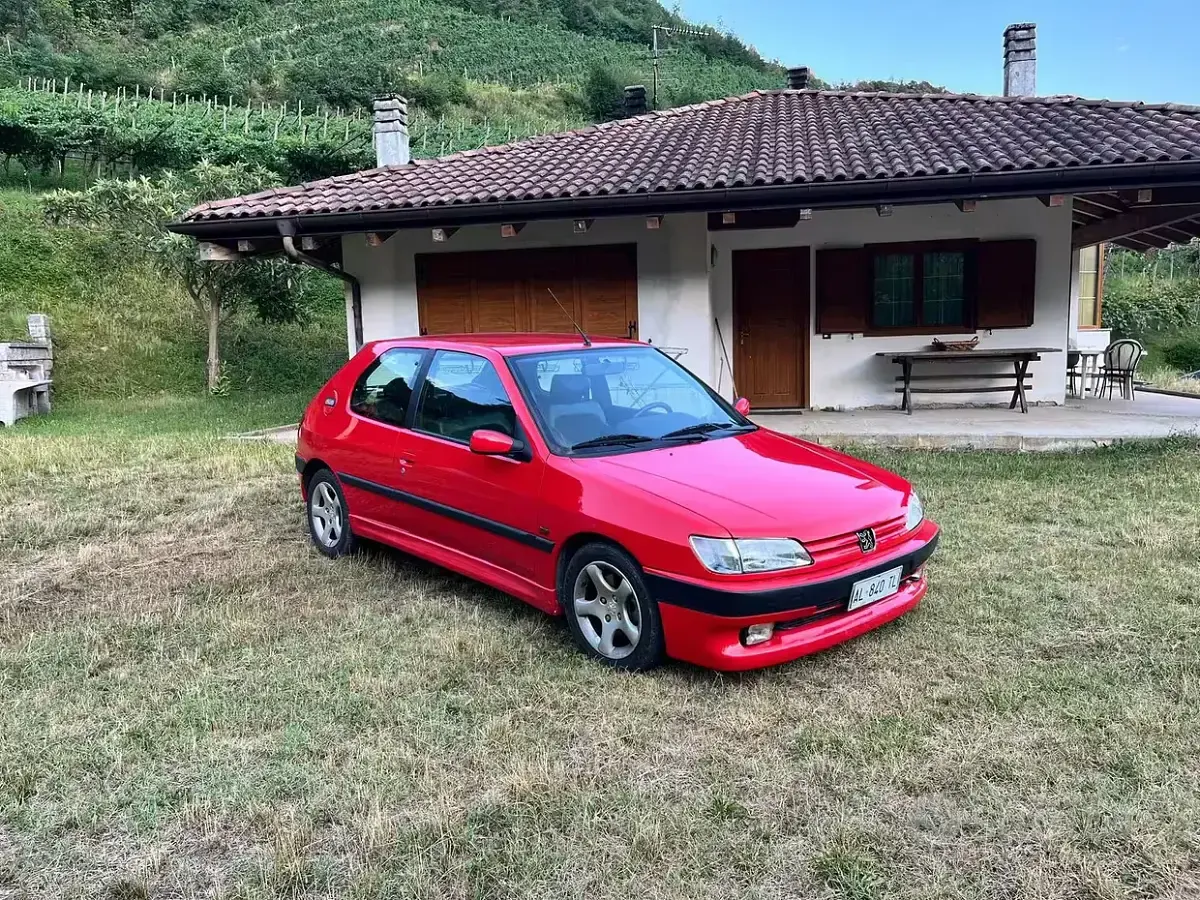 Usata Peugeot 306 GTi 163 CV (119 kW) 1997 Rosso Berlina