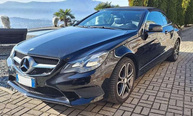 Usata Mercedes E220 170 CV (125 kW) 2014 Nero Cabrio