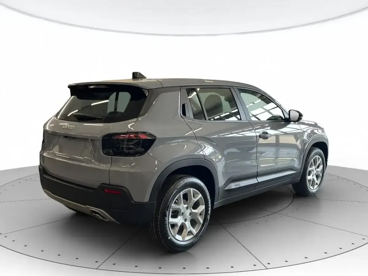 Nuova Jeep Avenger Altitude 101 CV (74 kW) 2025 Grigio SUV
