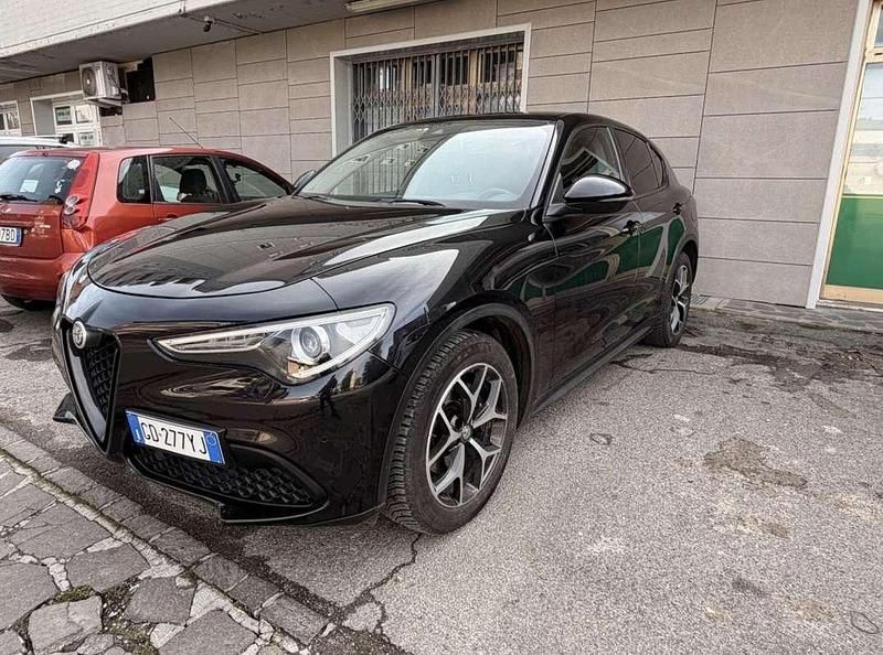 Usata Alfa Romeo Stelvio Executive 190 CV (139 kW) 2020 Nero SUV