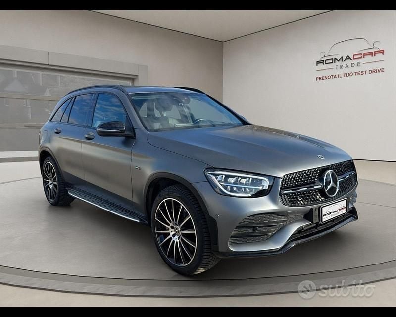 Grigio met Usata 2021 Mercedes GLC300 Business SUV | 38.900 € (Buon prezzo) - Immagine 1/4