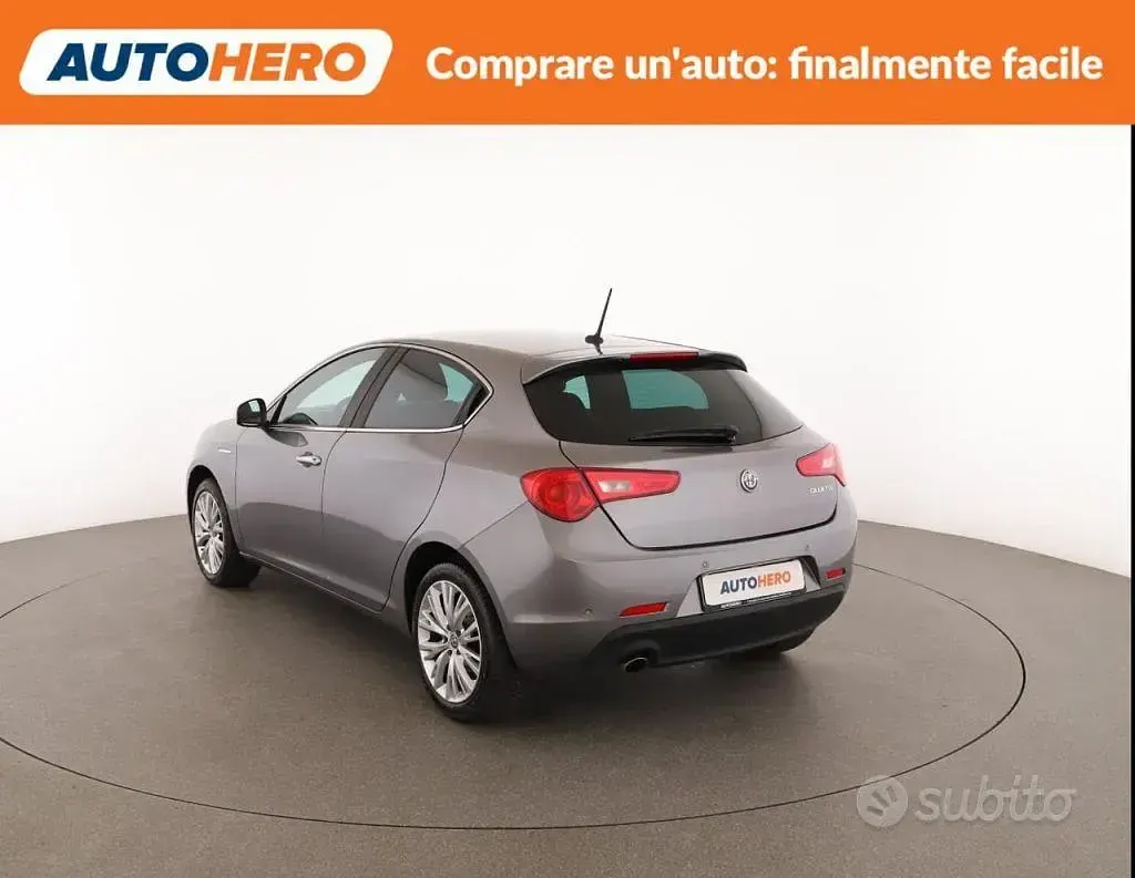 Usata Alfa Romeo Giulietta Super 120 CV (88 kW) 2018 Grigio Utilitaria