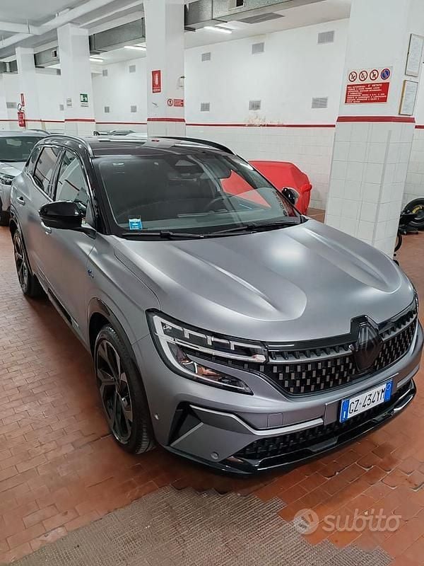 Usata Renault Austral Techno Esprit Alpine 199 CV (146 kW) 2025 Grigio SUV
