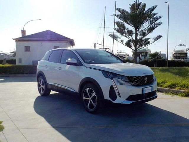 Usata Peugeot 3008 Allure 131 CV (96 kW) 2021 Bianco SUV