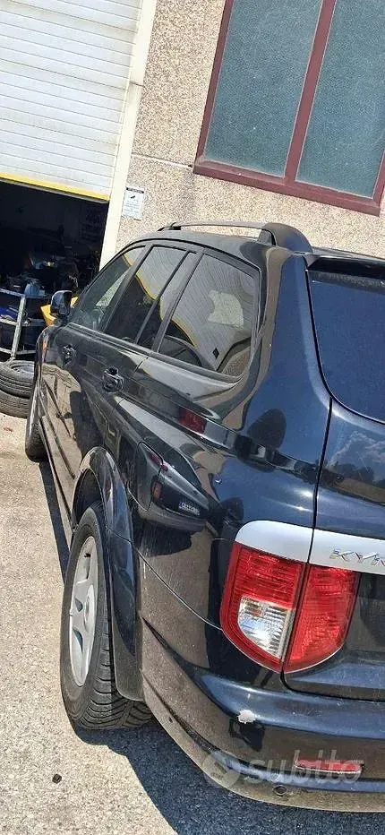 Usata SsangYong Kyron 141 CV (103 kW) 2006 Nero SUV