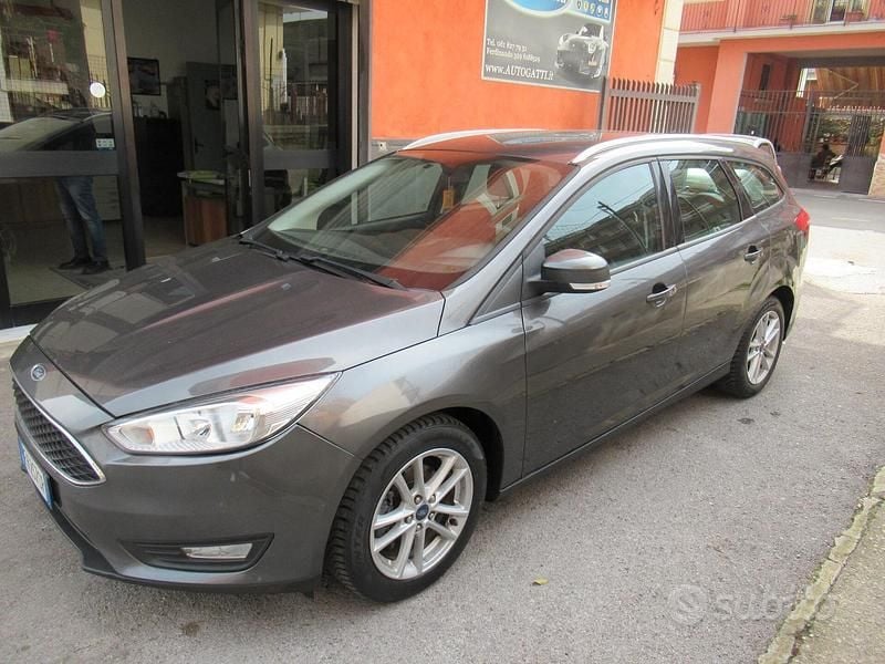 Usata Ford Focus Business Edition 120 CV (88 kW) 2017 Grigio Station wagon