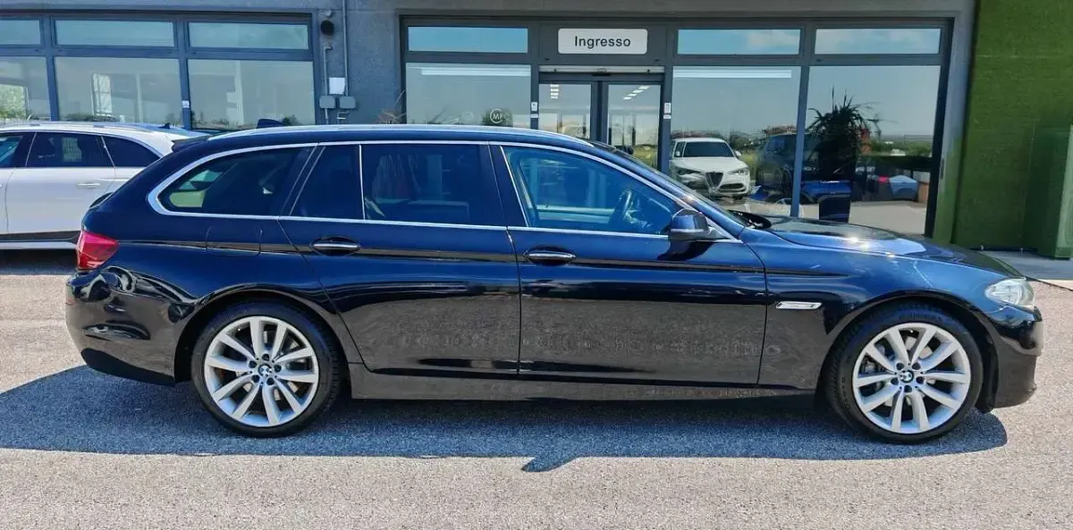 Usata BMW 530 258 CV (189 kW) 2014 Nero Station wagon