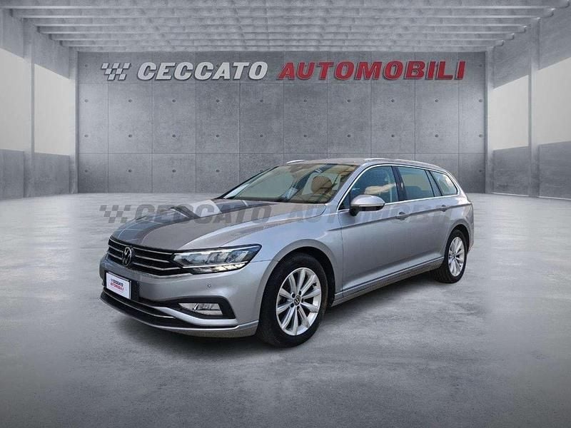 Usata VW Passat Business 150 CV (110 kW) 2023 Argento Station wagon