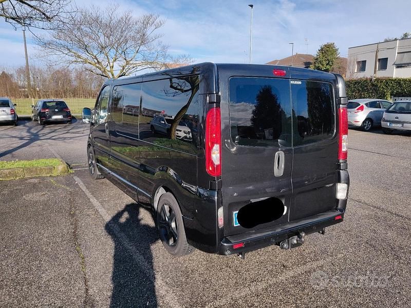 Usata Opel Vivaro 2014 Nero Monovolume