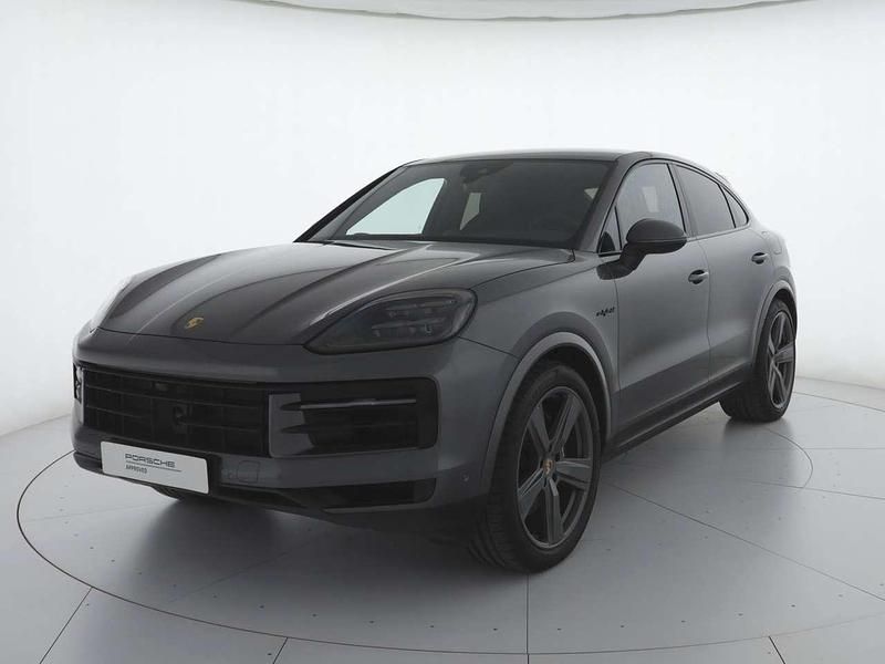 Grigio Usata 2024 Porsche Cayenne SUV | 116.500 € (Cara) - Immagine 1/4