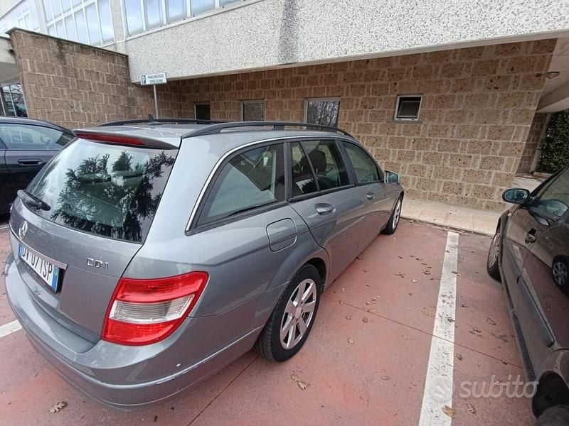 Usata Mercedes C220 Classic 170 CV (125 kW) 2009 Grigio Station wagon