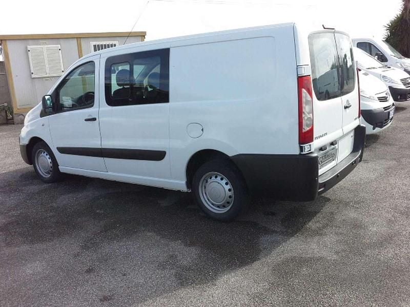Usata Renault Trafic 120 CV (88 kW) 2010 Bianco Monovolume