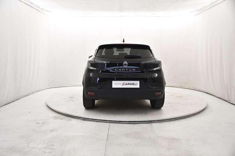 Usata Renault Captur Techno 91 CV (66 kW) 2025 Nero / tetto grigio SUV