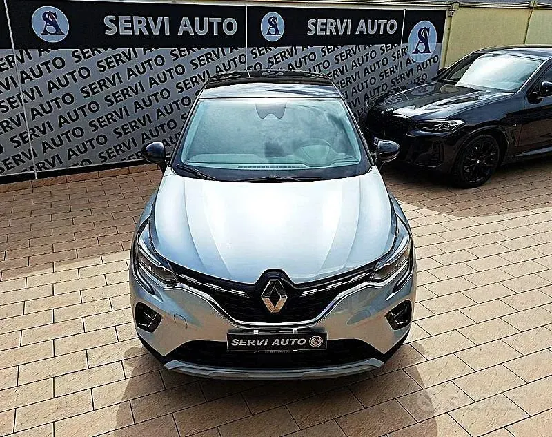 Usata Renault Captur Techno 91 CV (66 kW) 2024 Grigio SUV