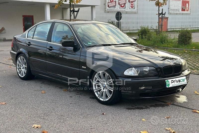 Usata BMW 320 170 CV (125 kW) 2001 Nero Station wagon