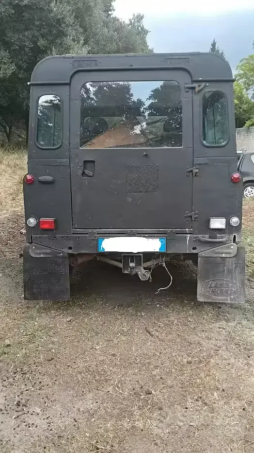 Usata Land Rover Defender 86 CV (63 kW) 1987 Nero SUV