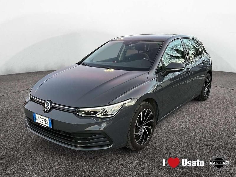 Grigio Usata 2022 VW Golf VIII Life Tre volumi | 21.500 € (Buon prezzo) - Immagine 1/4