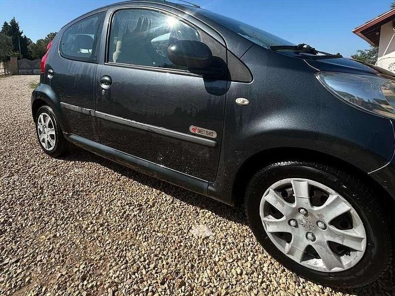 Usata Peugeot 107 68 CV (50 kW) 2006 Nero Utilitaria