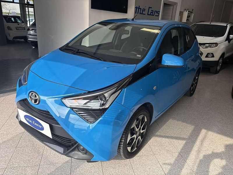 Usata Toyota Aygo 72 CV (52 kW) 2020 Blu/azzurro Utilitaria