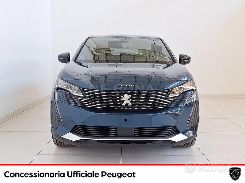 Usata Peugeot 3008 Allure 225 CV (165 kW) 2024 Vert poseidon SUV