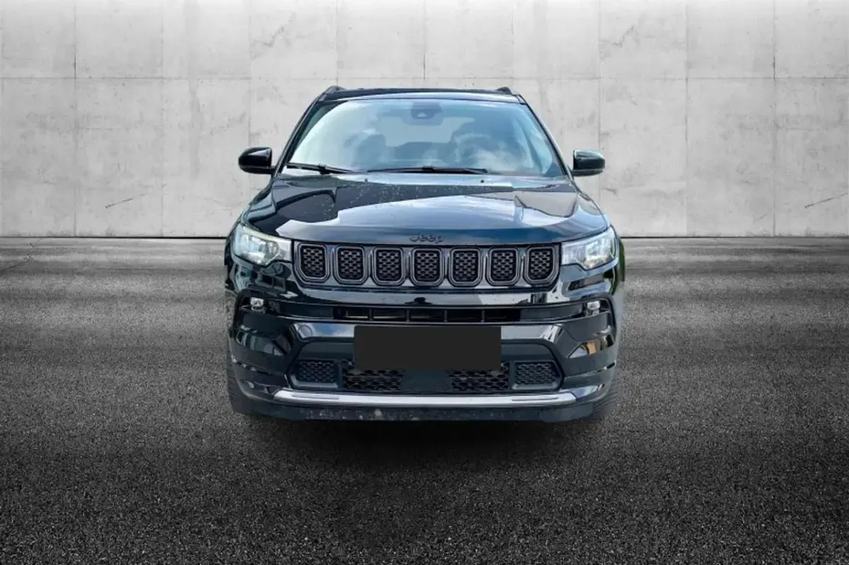 Usata Jeep Compass Altitude 131 CV (96 kW) 2024 Nero SUV