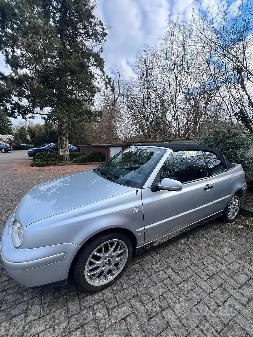 Usata VW Golf 101 CV (74 kW) 2000 Grigio Cabrio