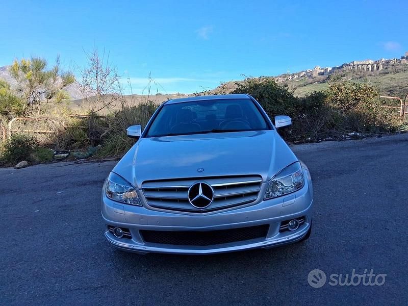 Usata Mercedes C220 Classic 170 CV (125 kW) 2009 Grigio Berlina