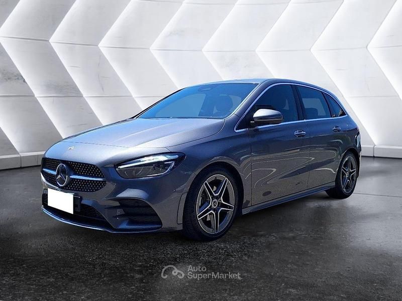 Grigio Usata 2024 Mercedes B180 Advanced Plus Monovolume | 33.900 € (Cara) - Immagine 1/4