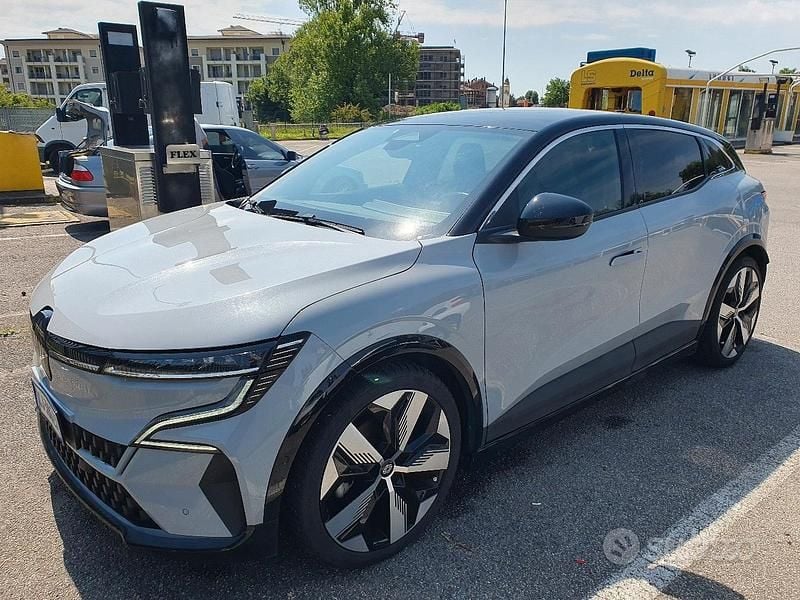 Usata Renault Mégane 161 kW (220 CV) 2022 Grigio Berlina