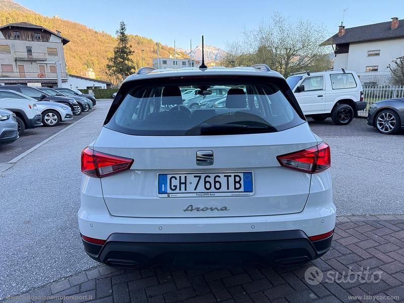 Usata Seat Arona Style 110 CV (80 kW) 2022 Bianco SUV