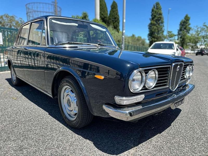 Gebraucht Lancia 2000 122 PS (89 kW) 1973 Blau Limousine
