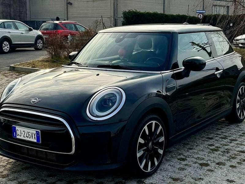 Usata Mini ONE 75 CV (55 kW) 2022 Nero Utilitaria