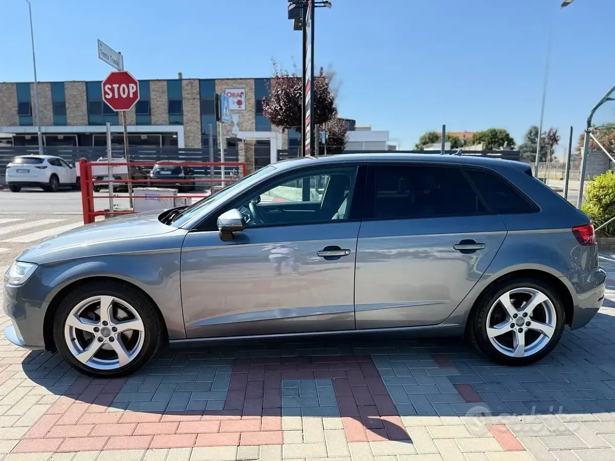 Usata Audi A3 Sport 150 CV (110 kW) 2017 Grigio Berlina