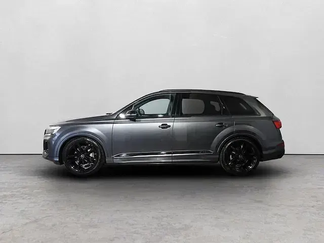 Usata Audi Q7 S-Line 286 CV (210 kW) 2024 Grigio daytona perlato SUV
