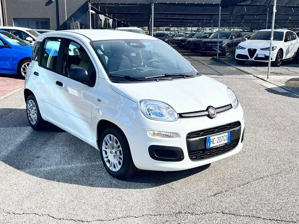Nuova Fiat Panda Icon 70 CV (51 kW) 2026 Bianco Utilitaria