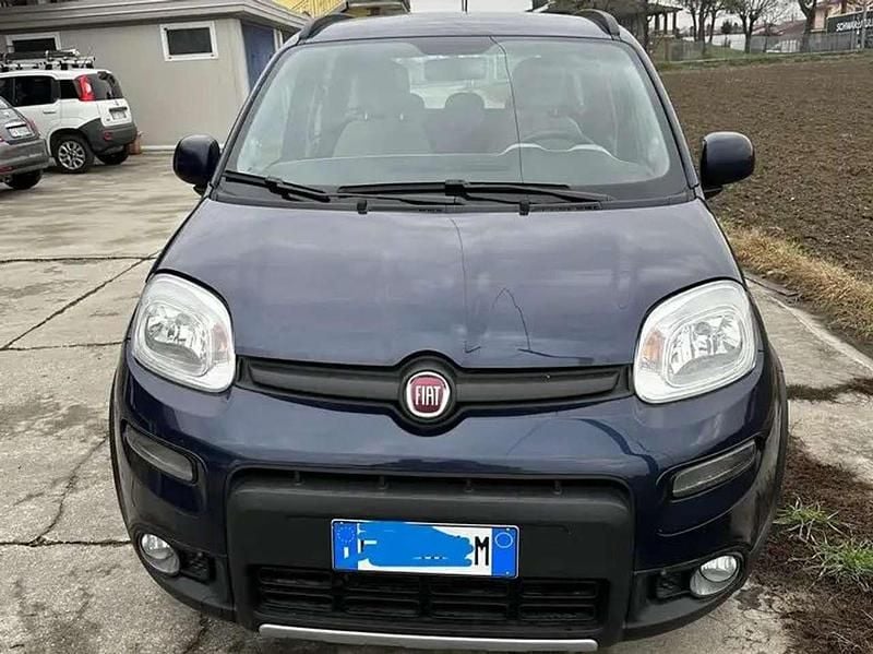 Blu/azzurro Usata 2016 Fiat Panda 4x4 Due volumi | 9490 € (Ottimo prezzo) - Immagine 1/4