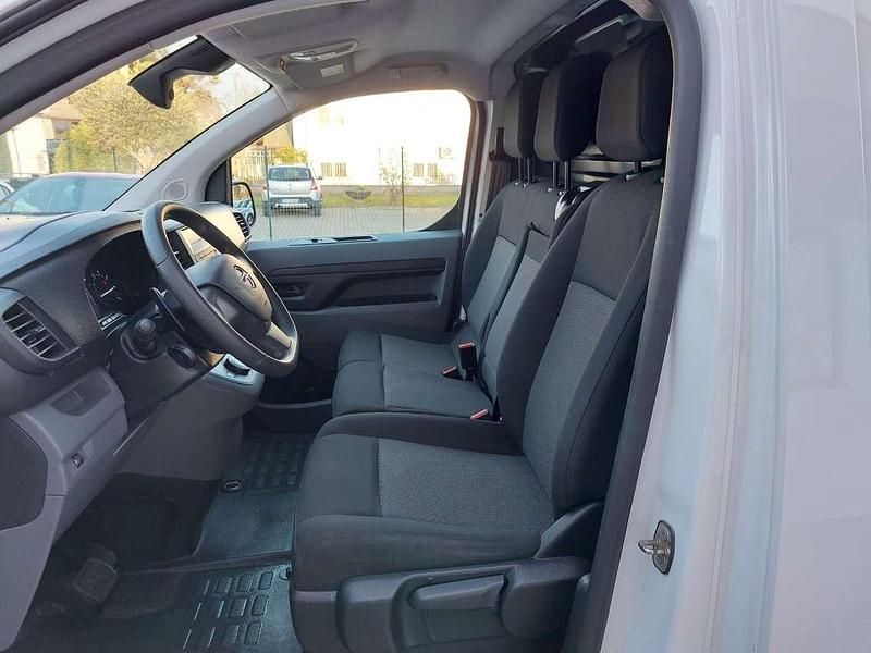 Usata Opel Vivaro 144 CV (105 kW) 2022 Bianco Monovolume